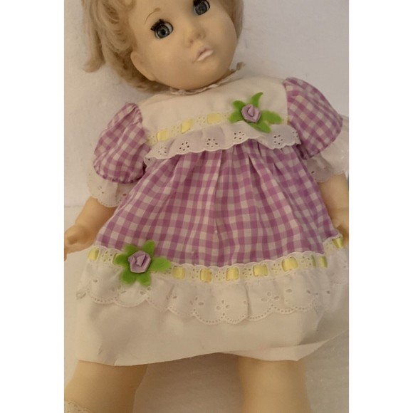 Vintage 1977 Suzanne Gibson Doll 22"  Outfit Socks Shoes  Taiwan READ CONDITION - Picture 7 of 12